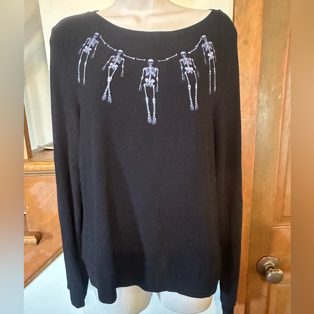 Wildfox Black beach baggy jumper skeleton neck Cozy Sweatshirt . Black . Size S